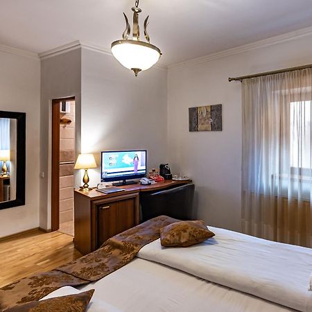 Hotel Boutique Bulevard Сигишоара Екстериор снимка