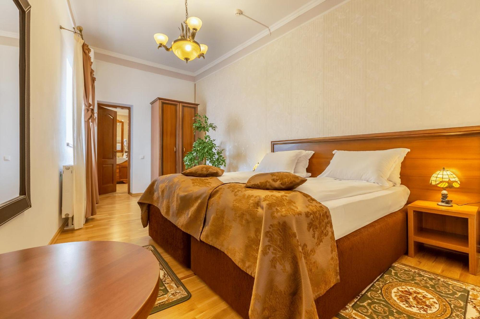 Hotel Boutique Bulevard Сигишоара Екстериор снимка