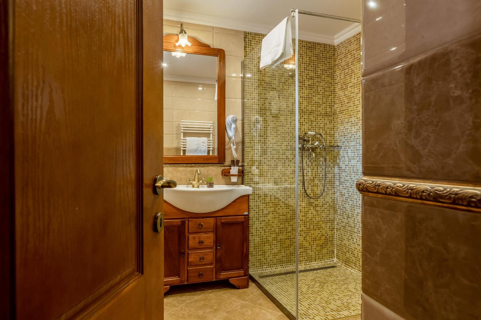 Hotel Boutique Bulevard Сигишоара Екстериор снимка