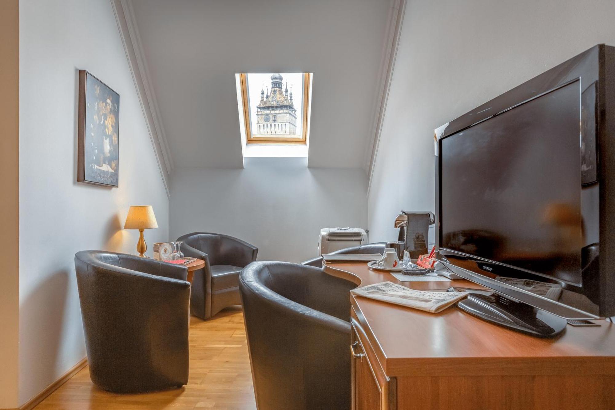 Hotel Boutique Bulevard Сигишоара Екстериор снимка