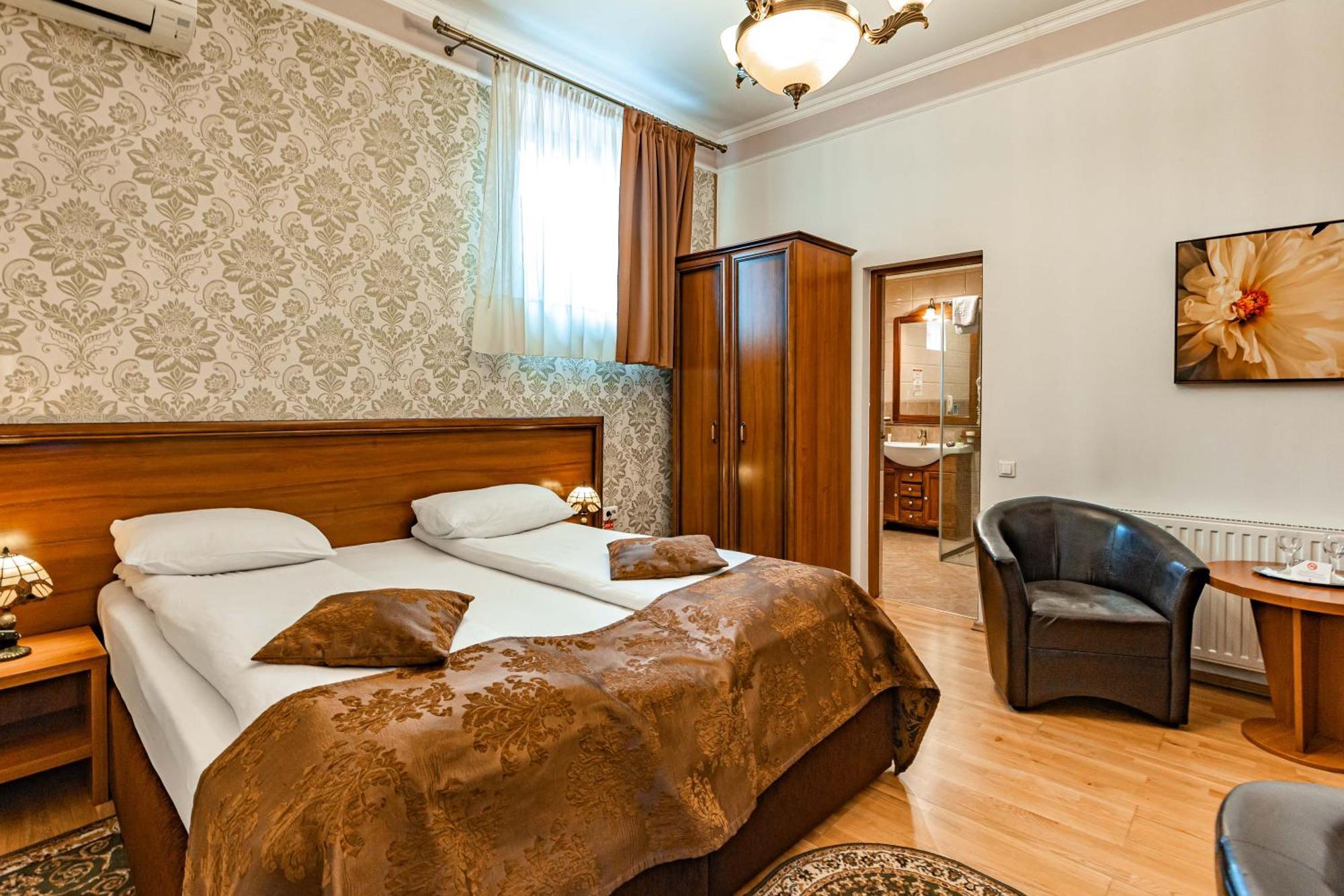 Hotel Boutique Bulevard Сигишоара Екстериор снимка