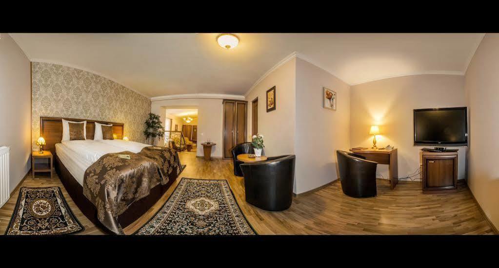 Hotel Boutique Bulevard Сигишоара Екстериор снимка